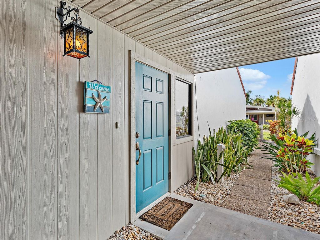 Photo of 500 Park Boulevard S #33, Venice, FL 34285 (MLS # N6139360)