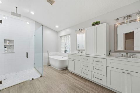 Tiny photo for 2455 Rollins Avenue, Clermont, FL 34711 (MLS # O6365897)