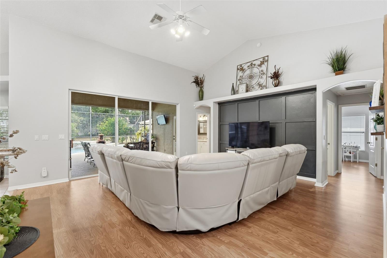 CLERMONT COLLEGE PARK PH 01 LT 01 - Residential