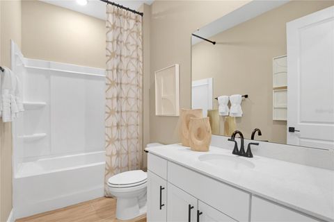 Tiny photo for 190 Blue Star Court, Tavares, FL 32778 (MLS # S5149766)