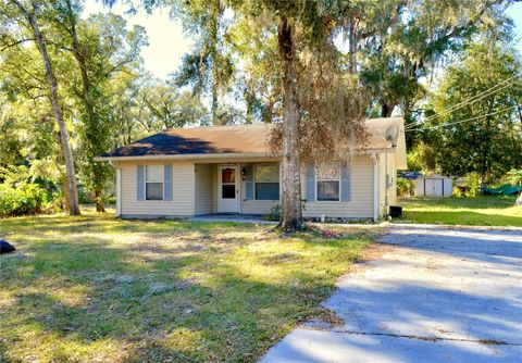 A home in DELAND