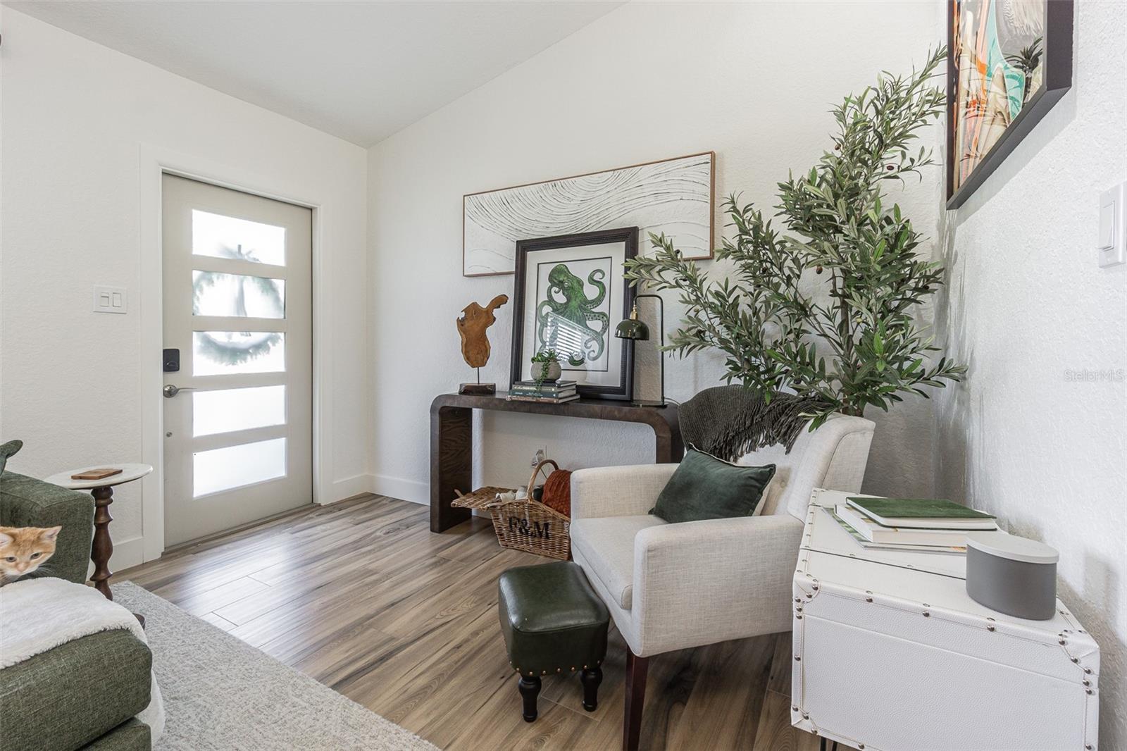 1362 ROBINSON DRIVE