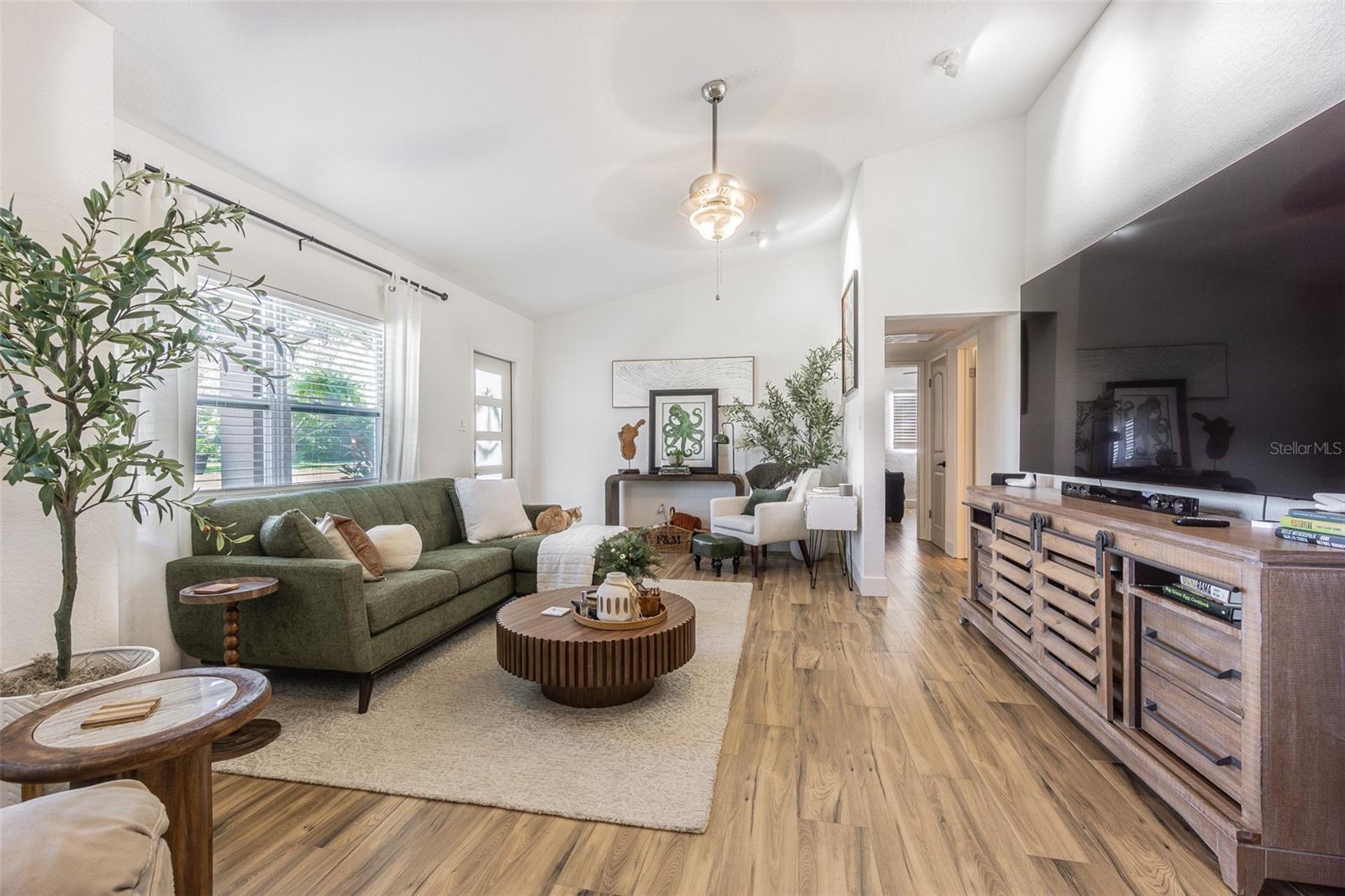 1362 ROBINSON DRIVE