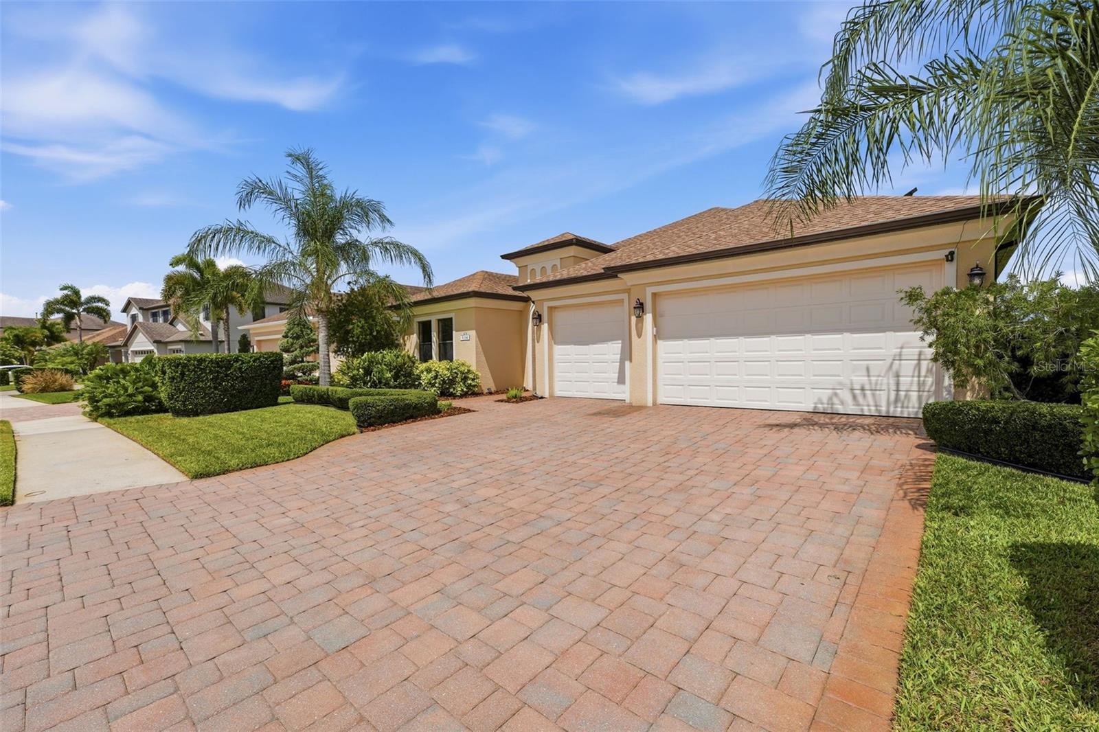 534 CHANTILLY TRAIL