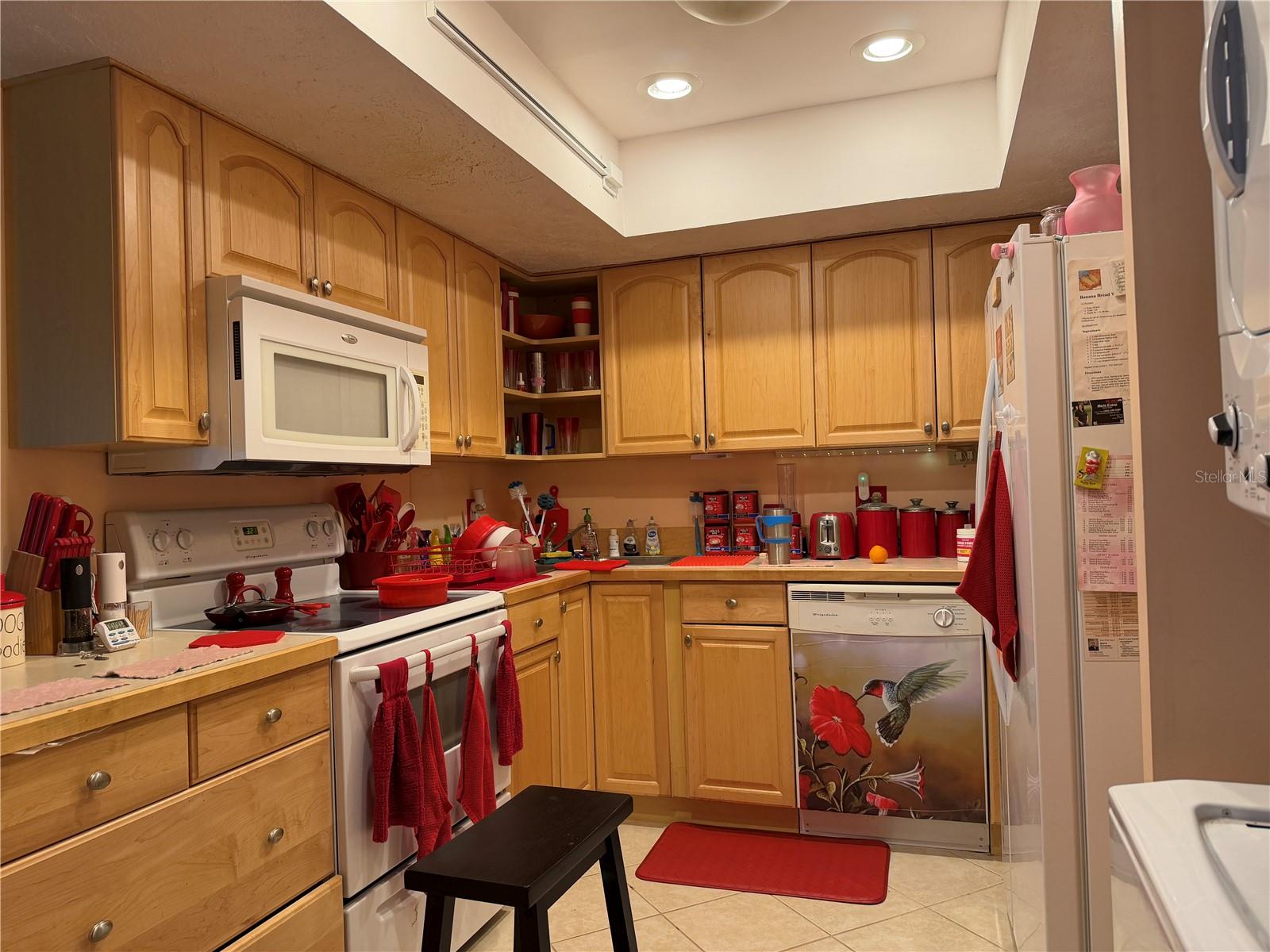 TWIN LAKES VILLAGE WEST CONDO - Residential