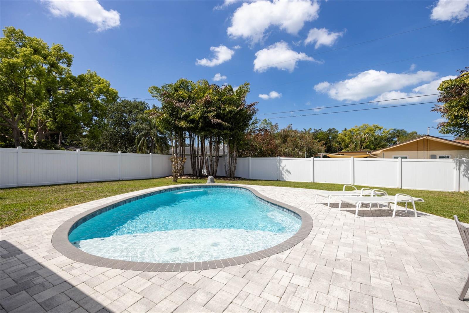 FAIRWAY ESTATES 8TH ADD - Residential