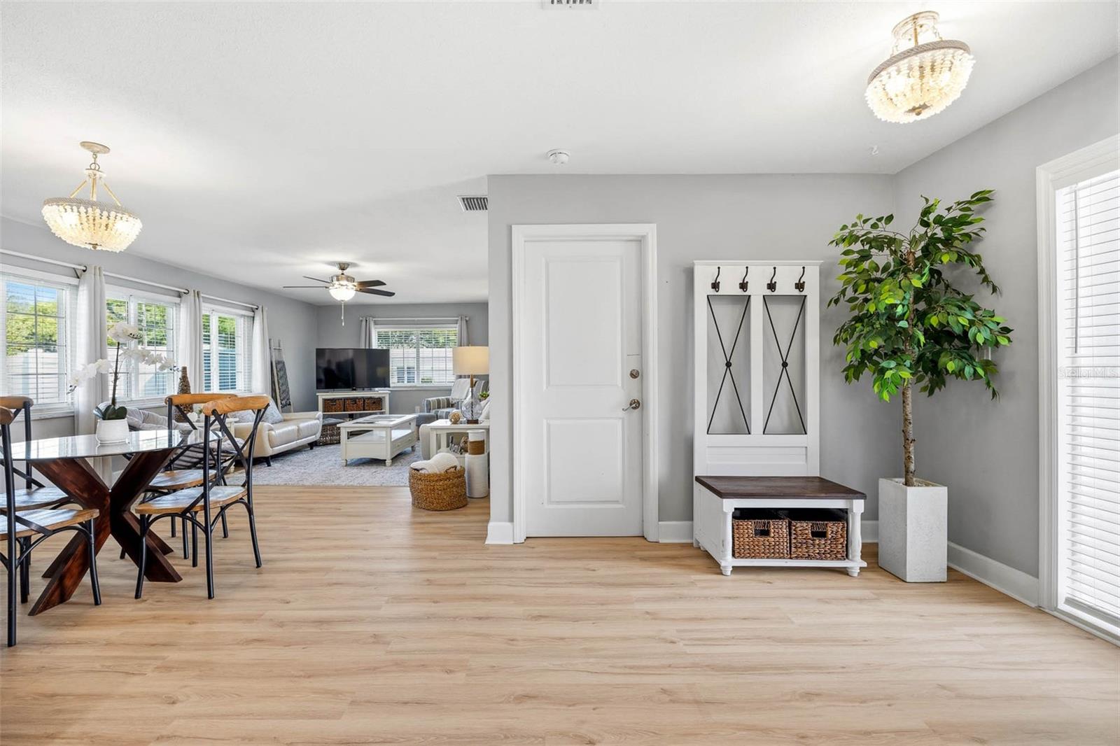 FAIRWAY ESTATES 8TH ADD - Residential