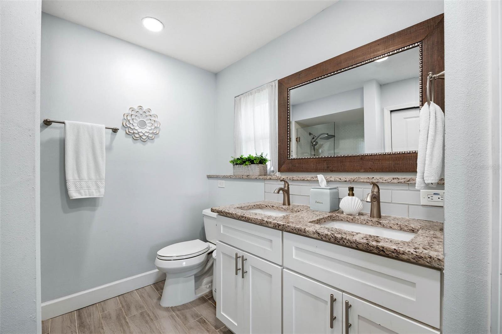 FAIRWAY ESTATES 8TH ADD - Residential