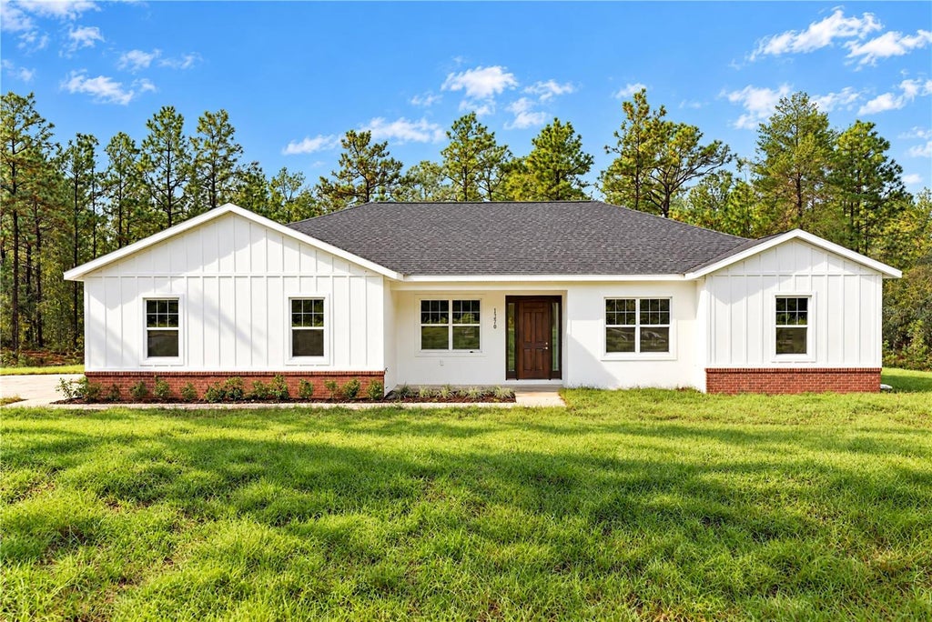 Photo of 13470 SW 69th Place, Ocala, FL 34481 (MLS # OM732765)