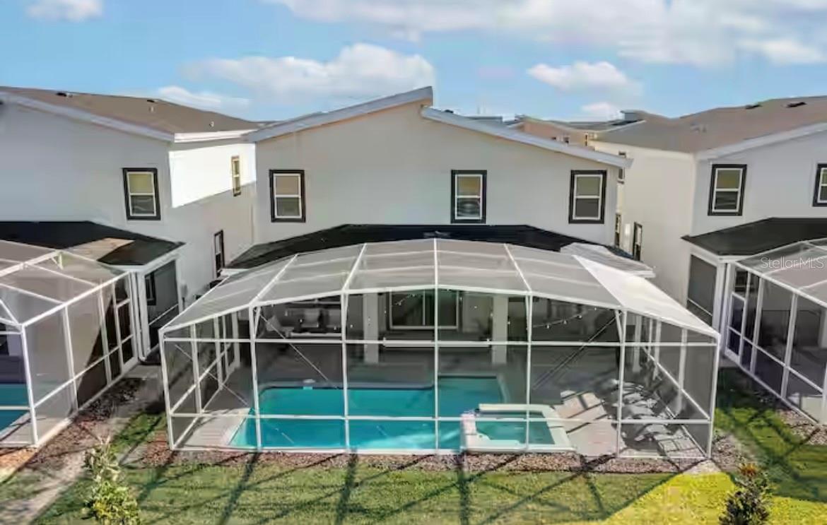 9126 SOMMERSET HILLS DRIVE