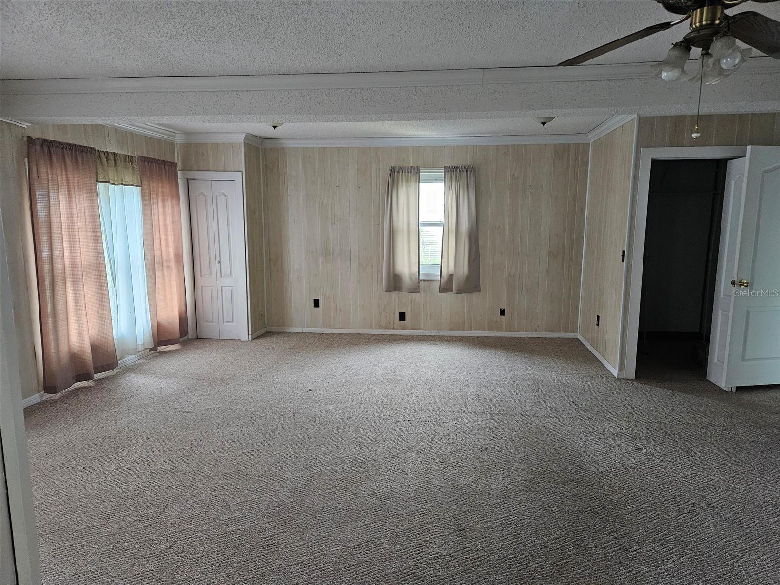 ARIANA CORP - Residential