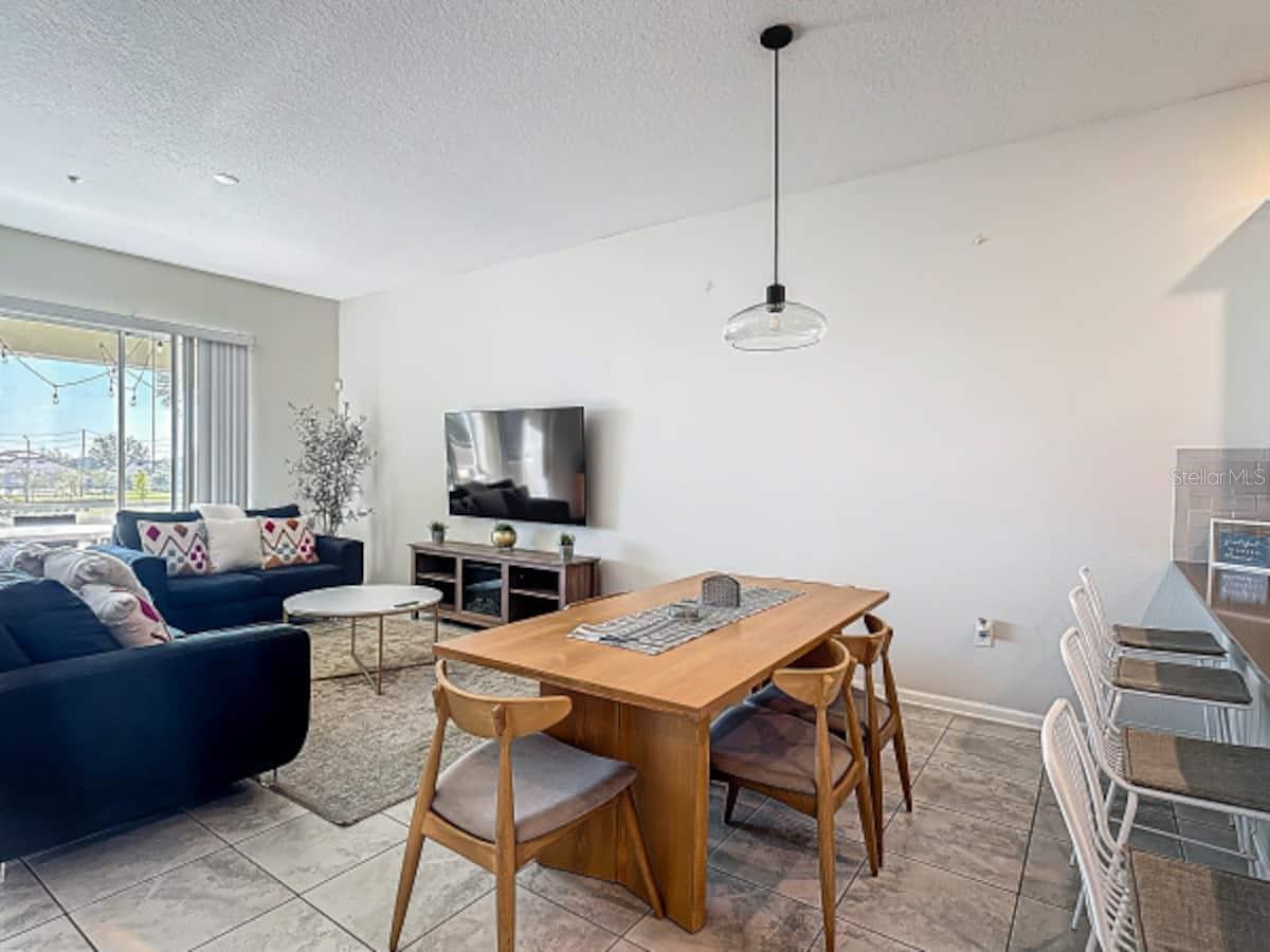 CHAMPIONSGATE CONDO 2 PH 12 - Residential