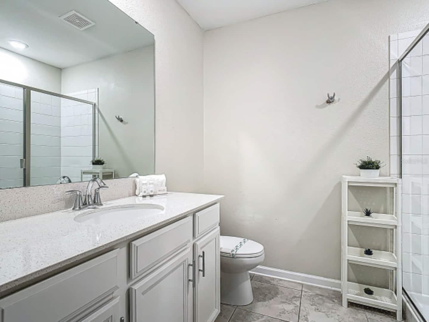 CHAMPIONSGATE CONDO 2 PH 12 - Residential