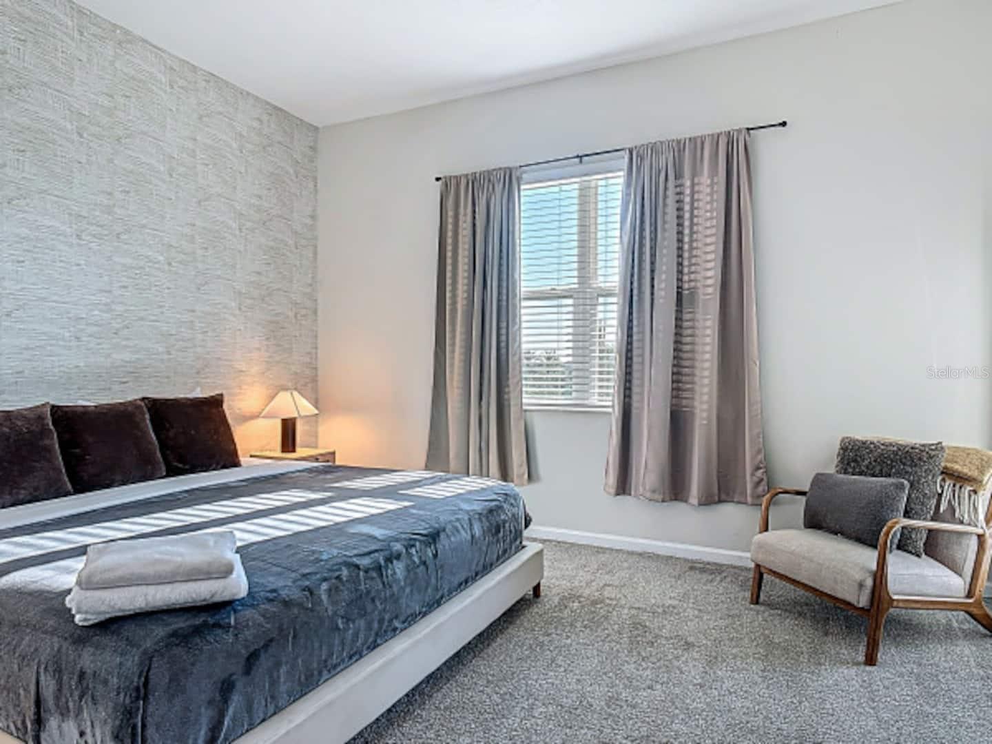 CHAMPIONSGATE CONDO 2 PH 12 - Residential