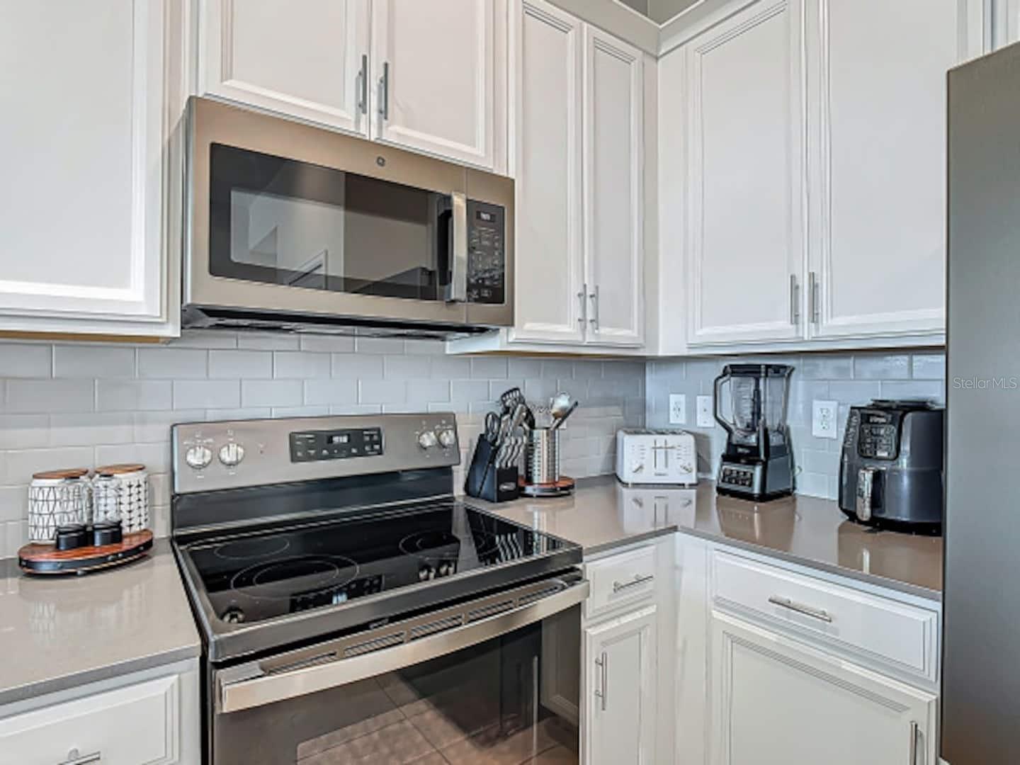 CHAMPIONSGATE CONDO 2 PH 12 - Residential