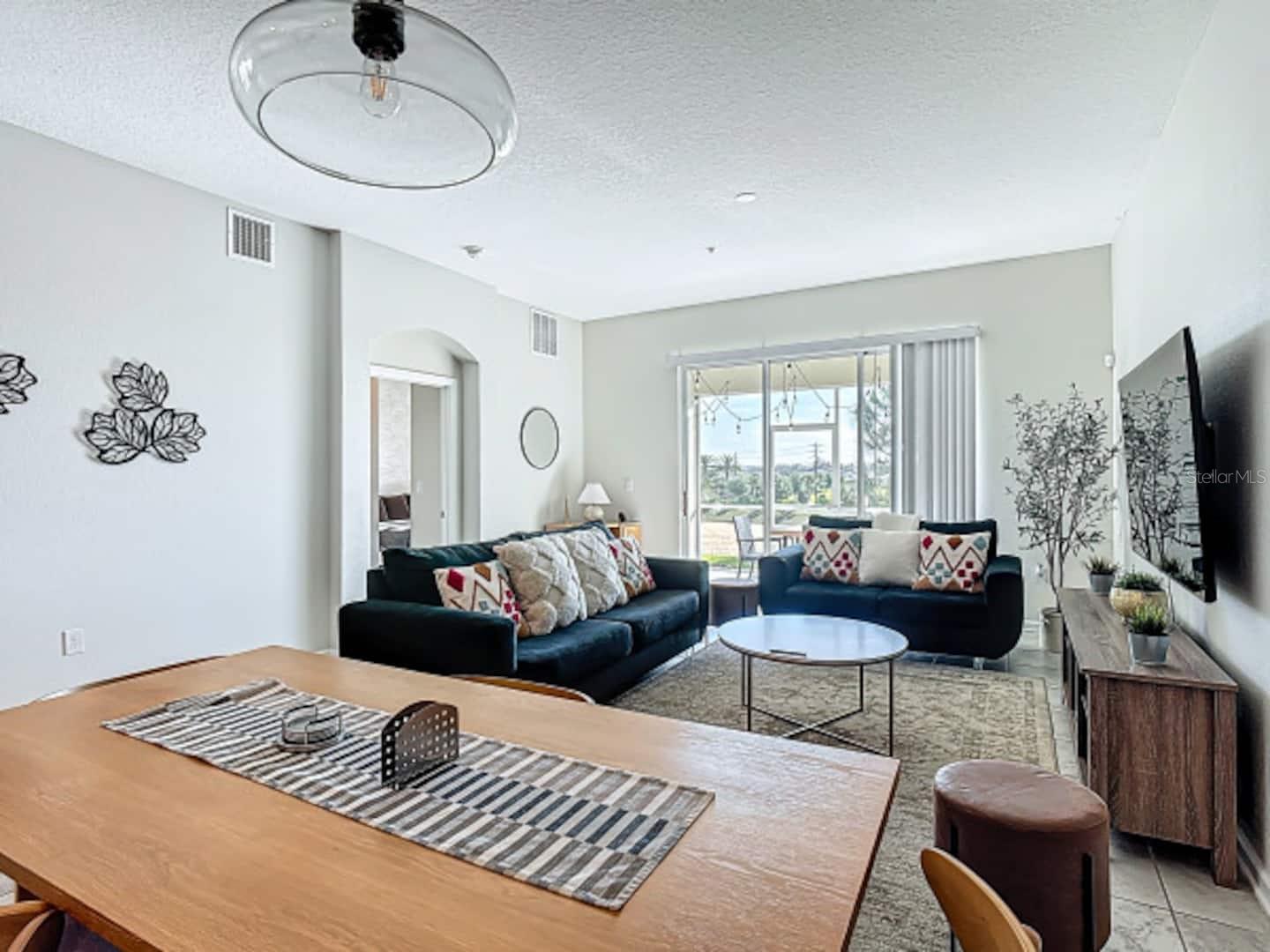 CHAMPIONSGATE CONDO 2 PH 12 - Residential