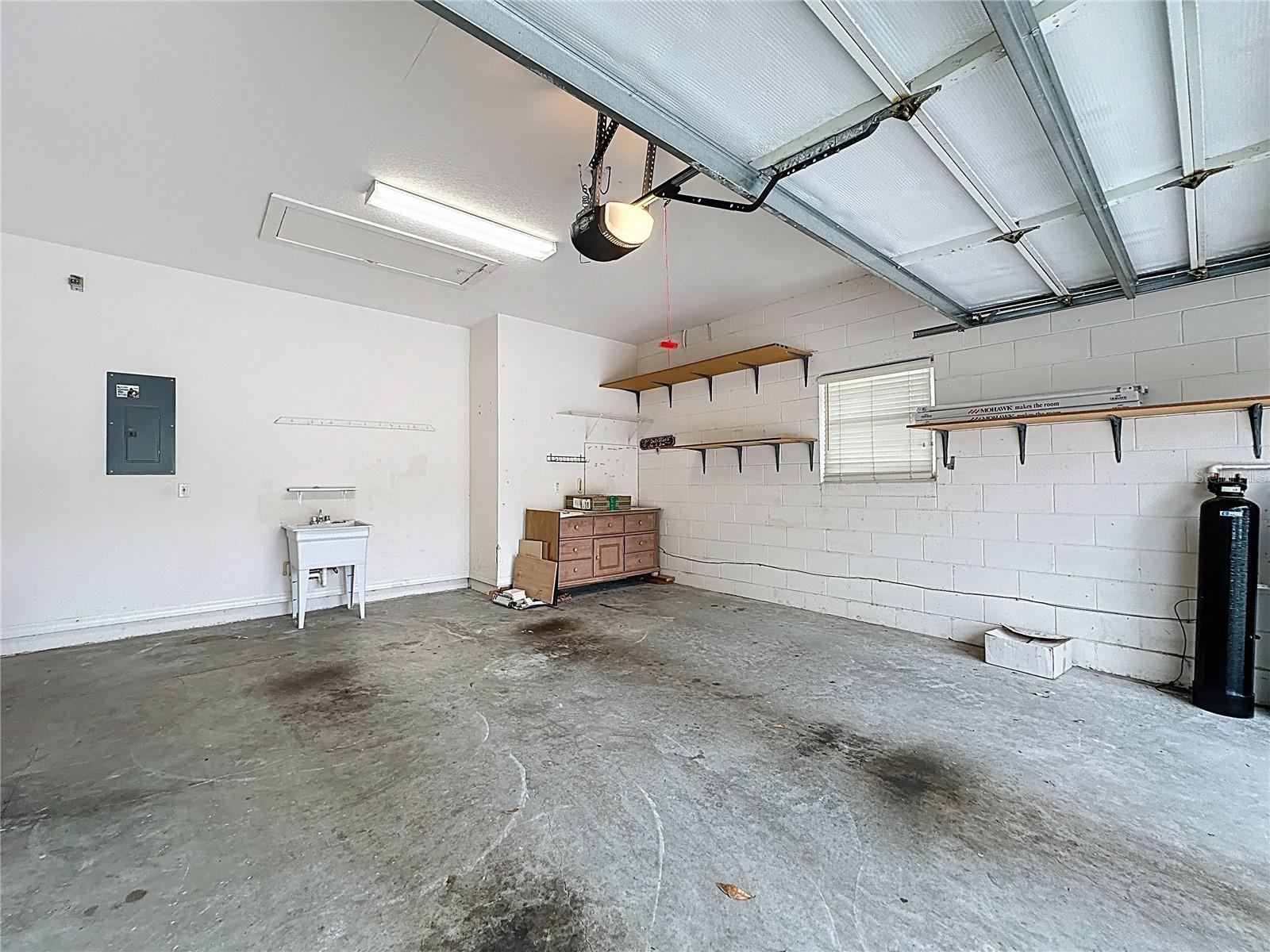 KINGS RIDGE - Residential