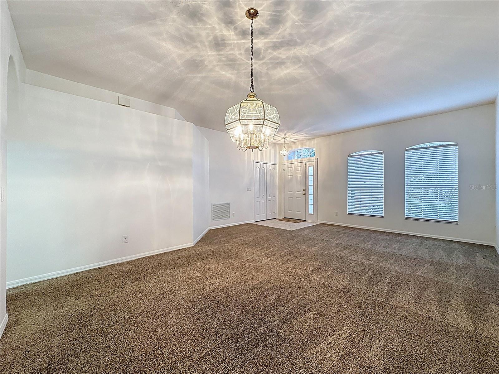 KINGS RIDGE - Residential