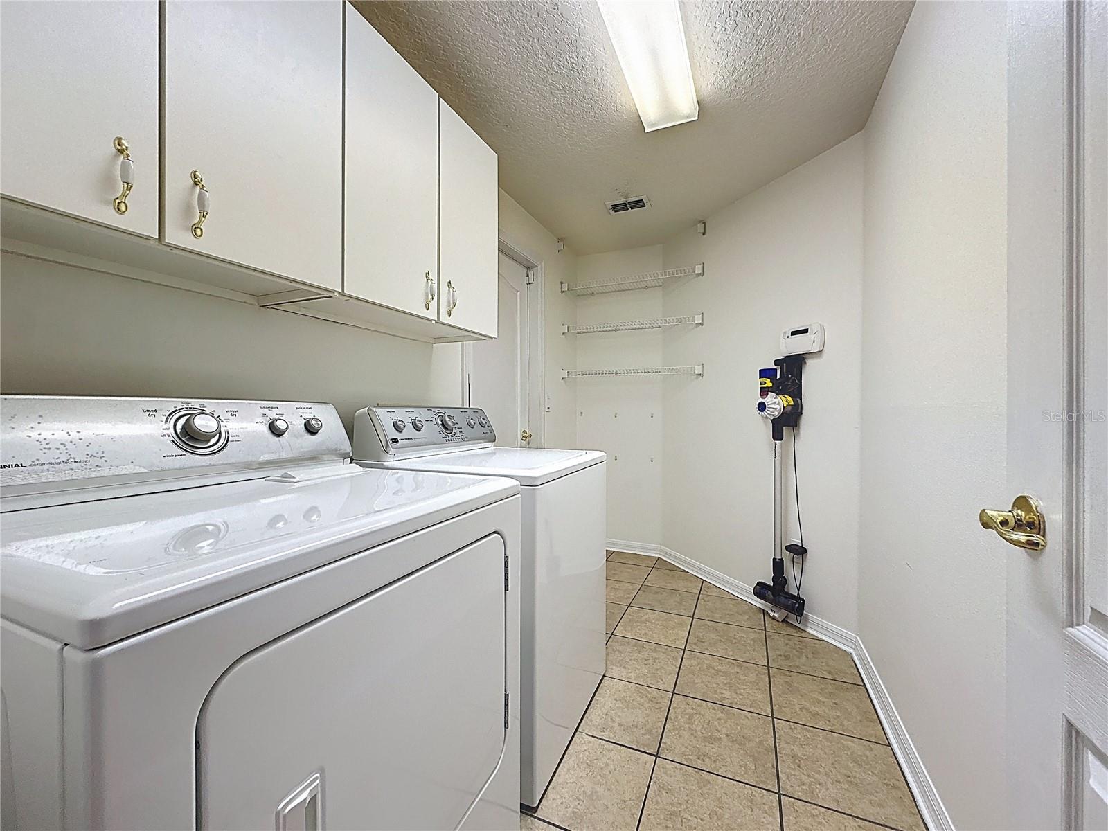 KINGS RIDGE - Residential