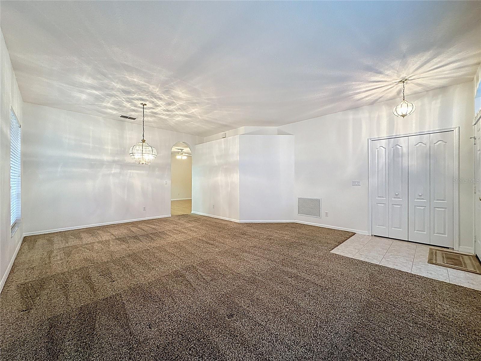 KINGS RIDGE - Residential