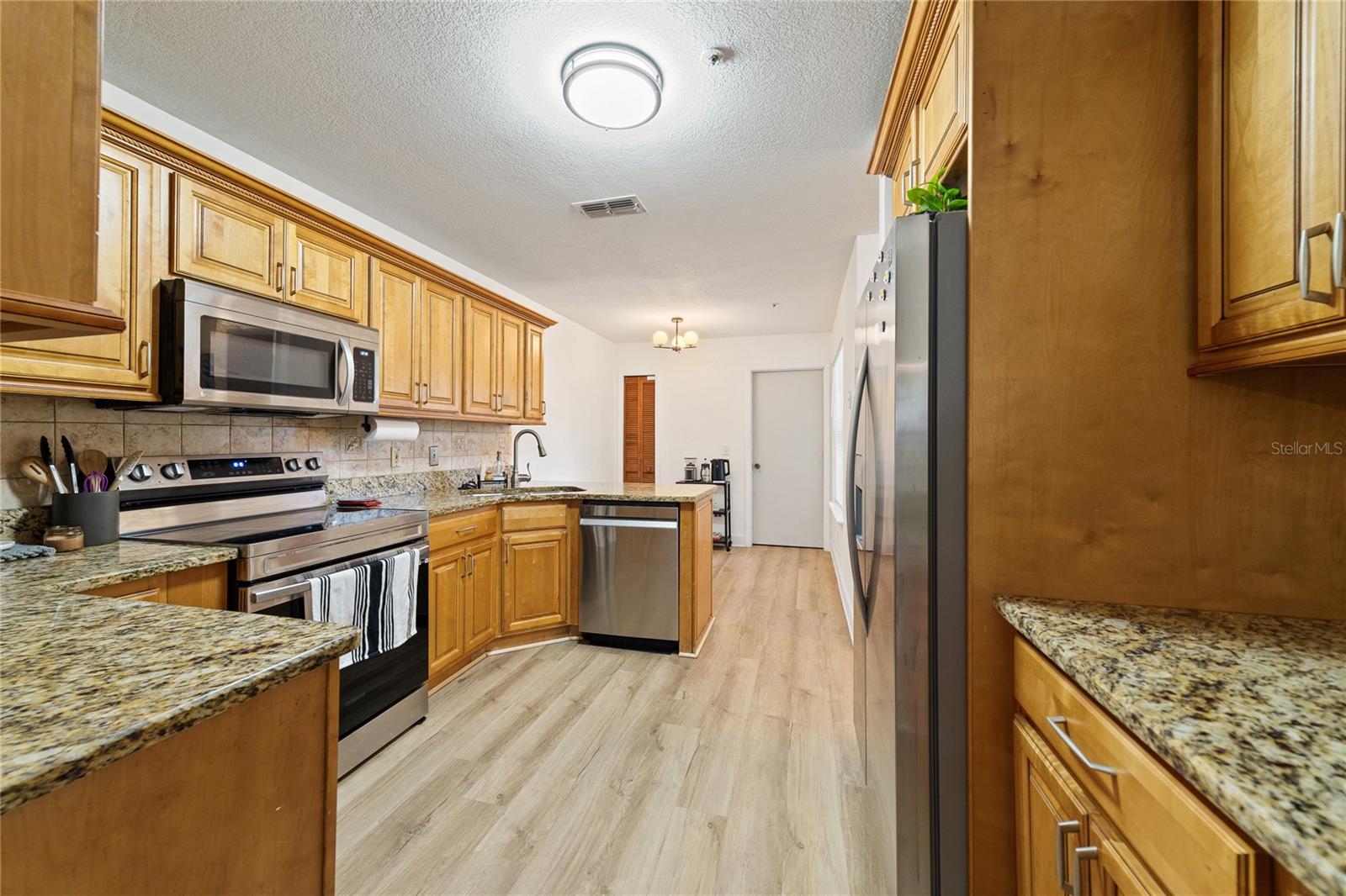 NORTHBRIDGE AT COUNTRY CREEK - Residential