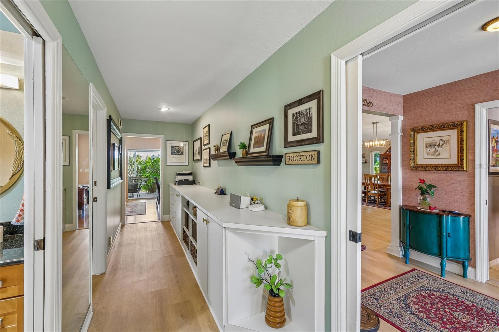 COUNTRY PLACE - Residential