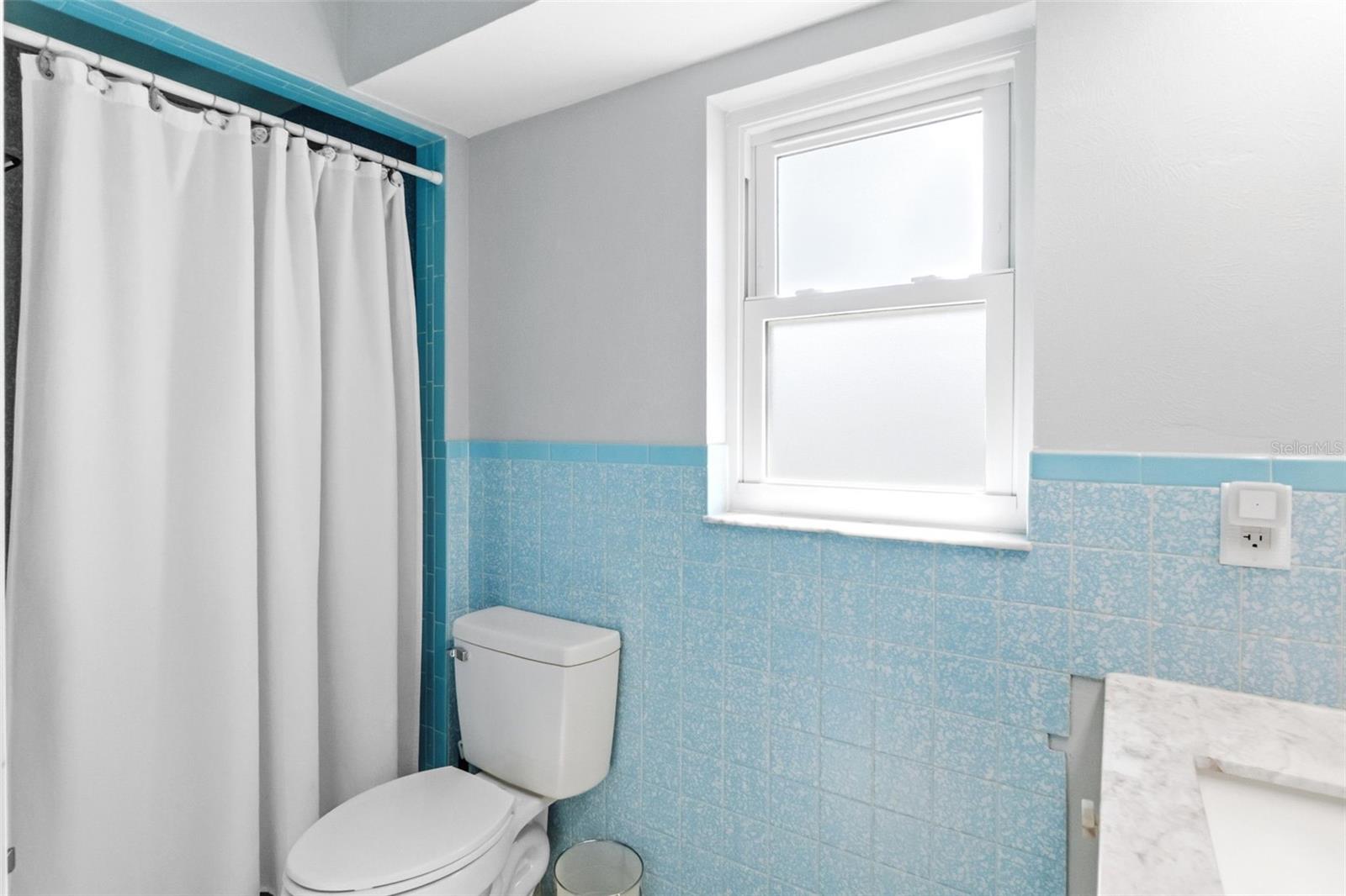 SOUTH VENICE - Residential