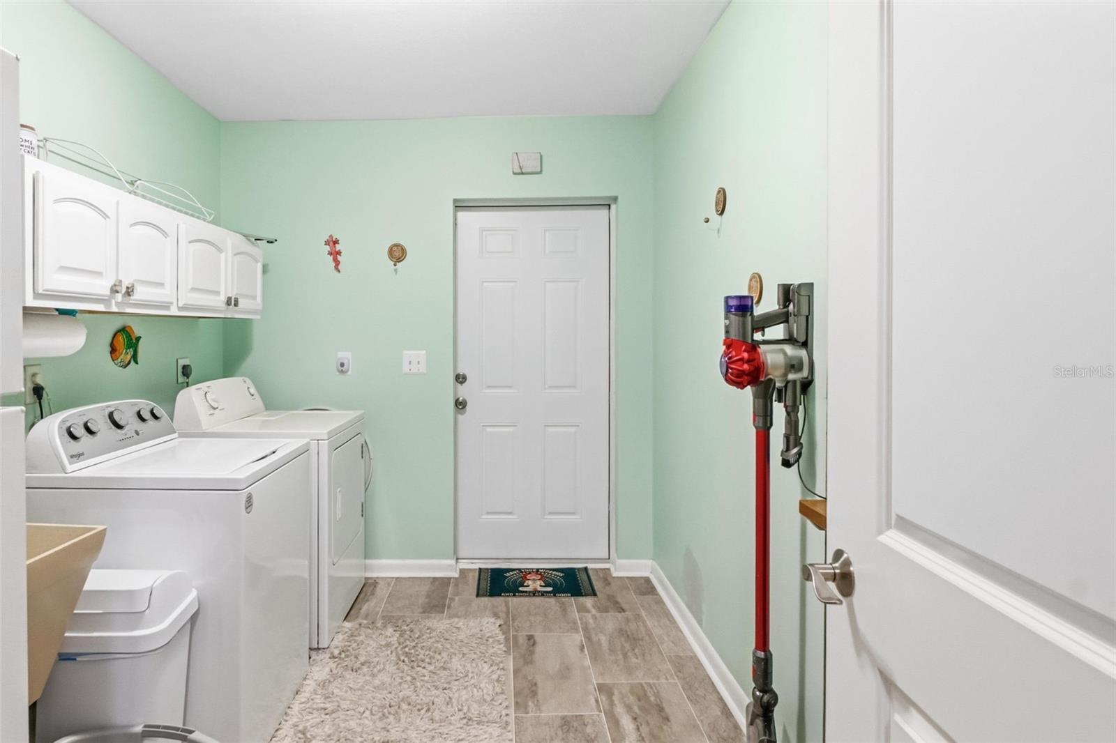 SOUTH VENICE - Residential