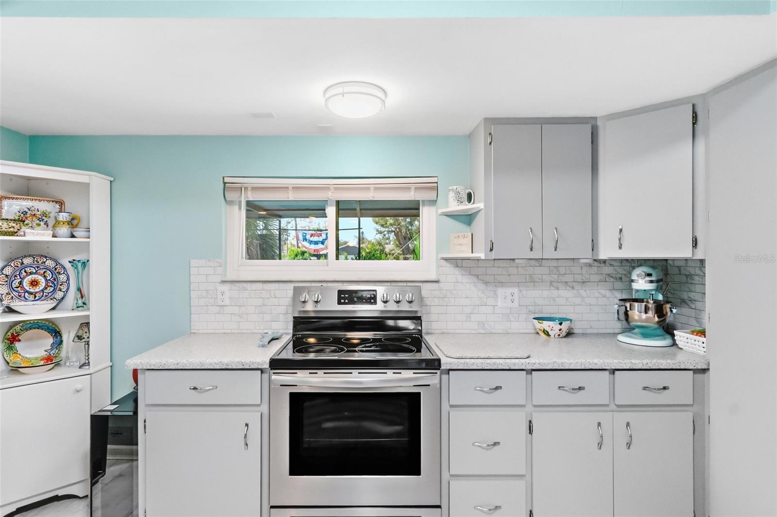 SOUTH VENICE - Residential