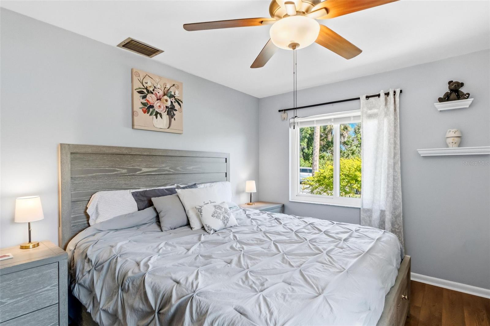 SOUTH VENICE - Residential