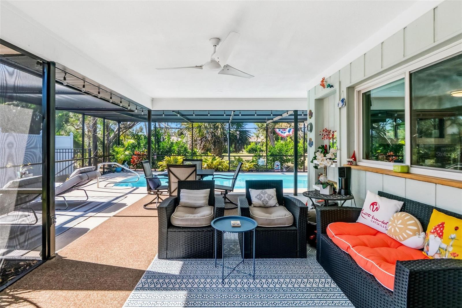 SOUTH VENICE - Residential