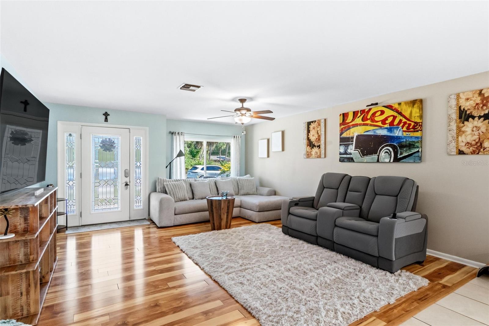 SOUTH VENICE - Residential