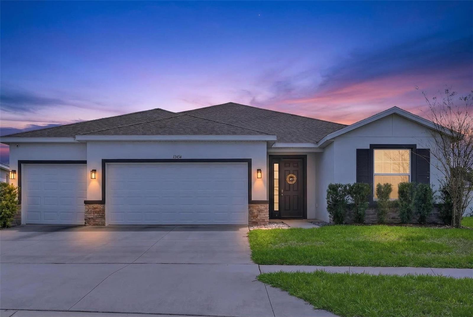 BARRINGTON/STERLING HILL UN 1 - Residential