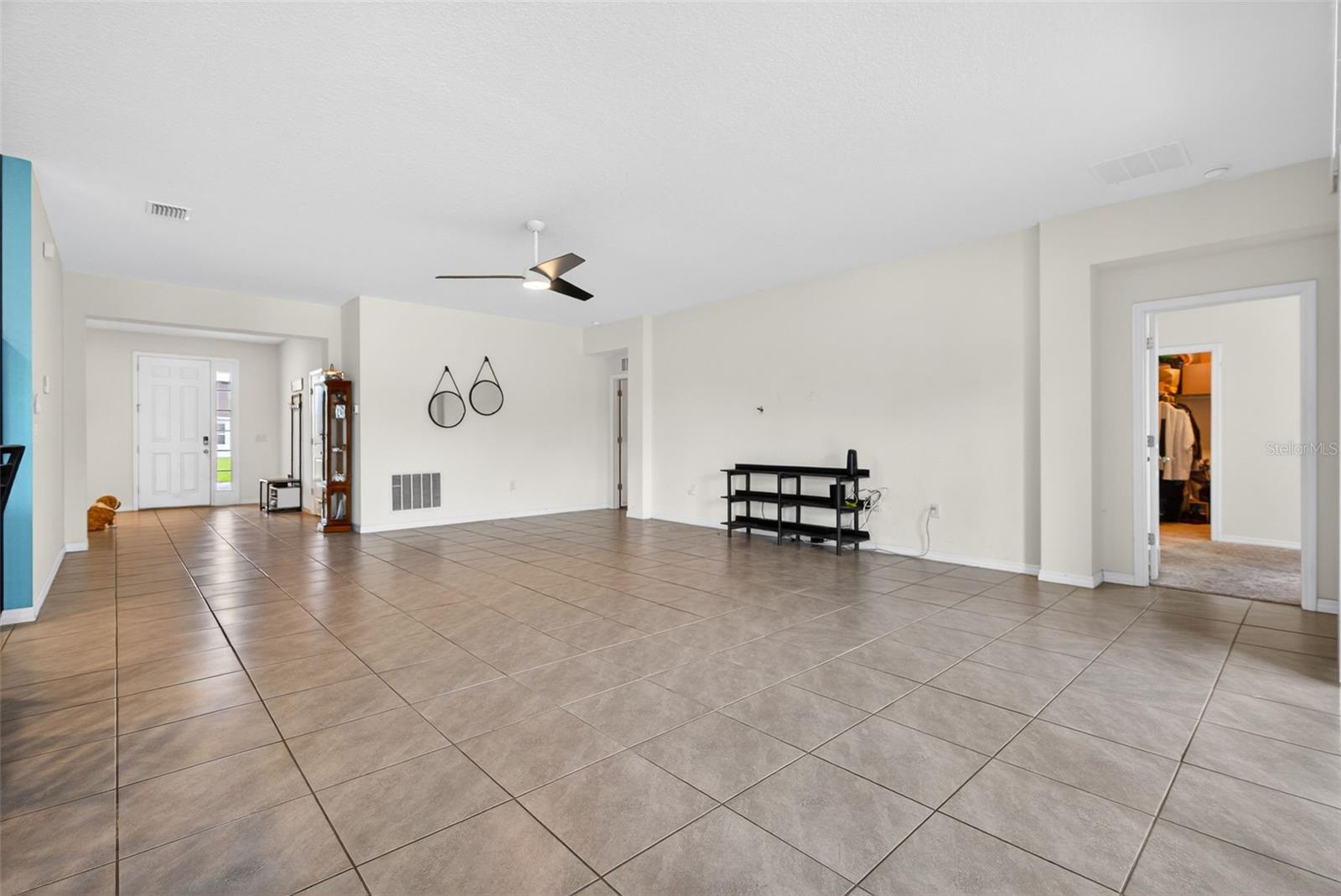 BARRINGTON/STERLING HILL UN 1 - Residential