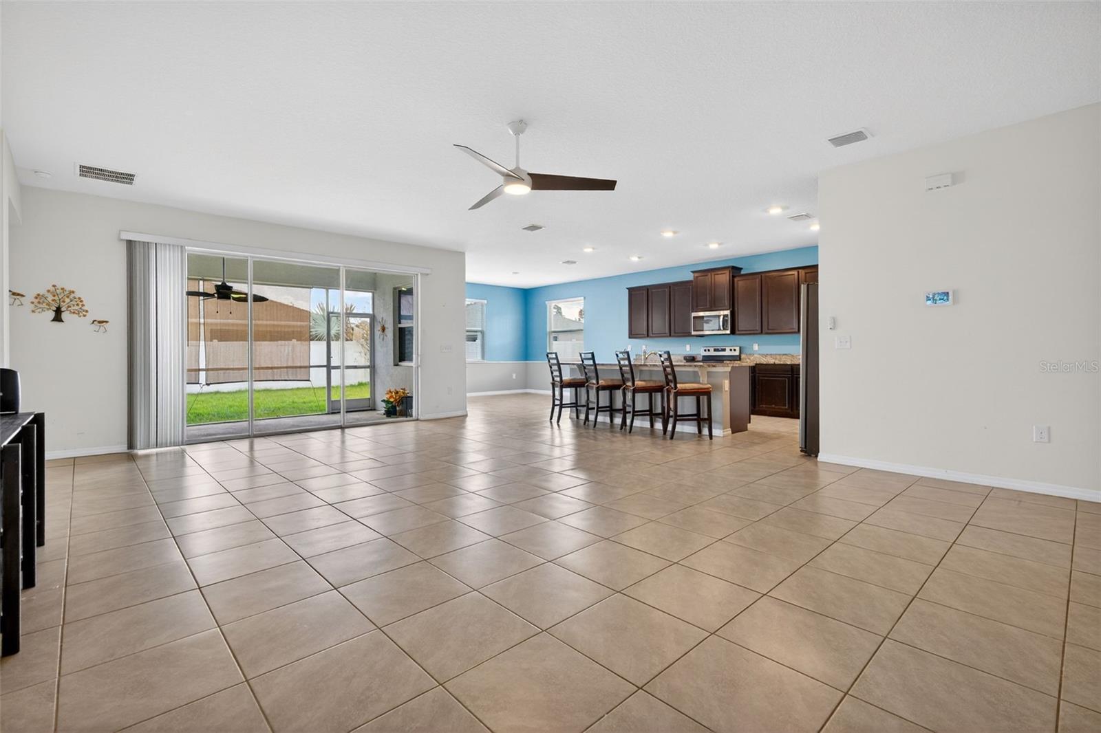 BARRINGTON/STERLING HILL UN 1 - Residential