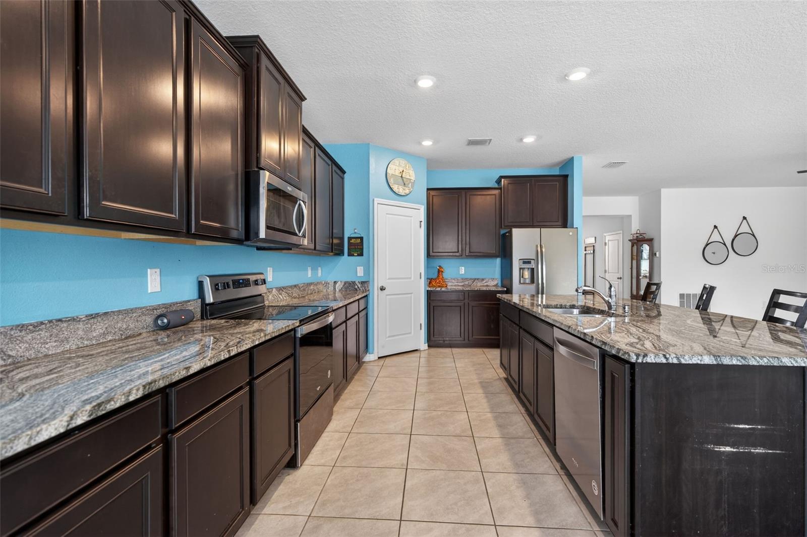 BARRINGTON/STERLING HILL UN 1 - Residential