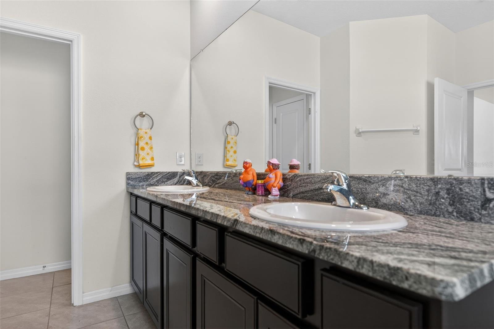 BARRINGTON/STERLING HILL UN 1 - Residential