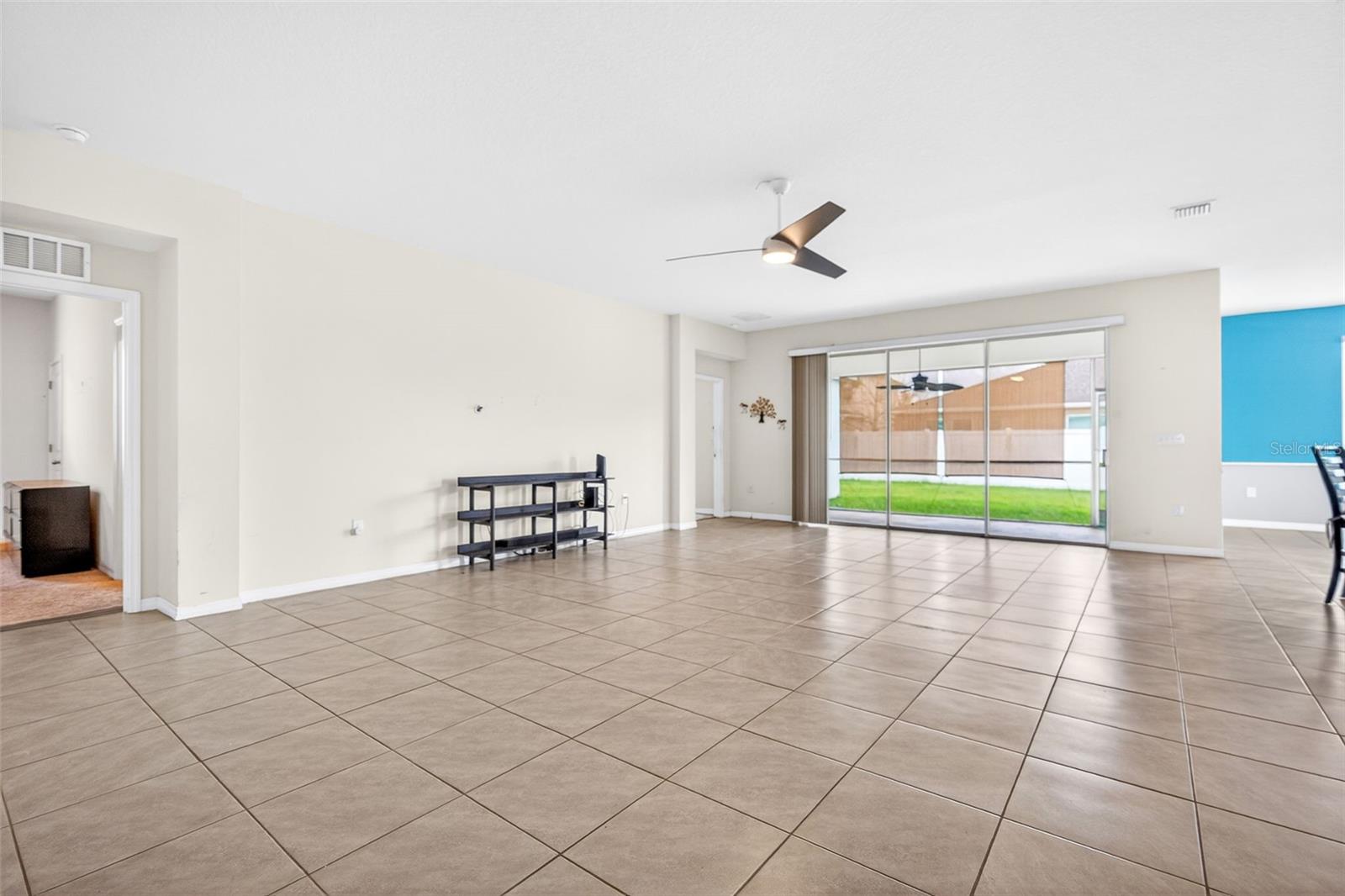 BARRINGTON/STERLING HILL UN 1 - Residential