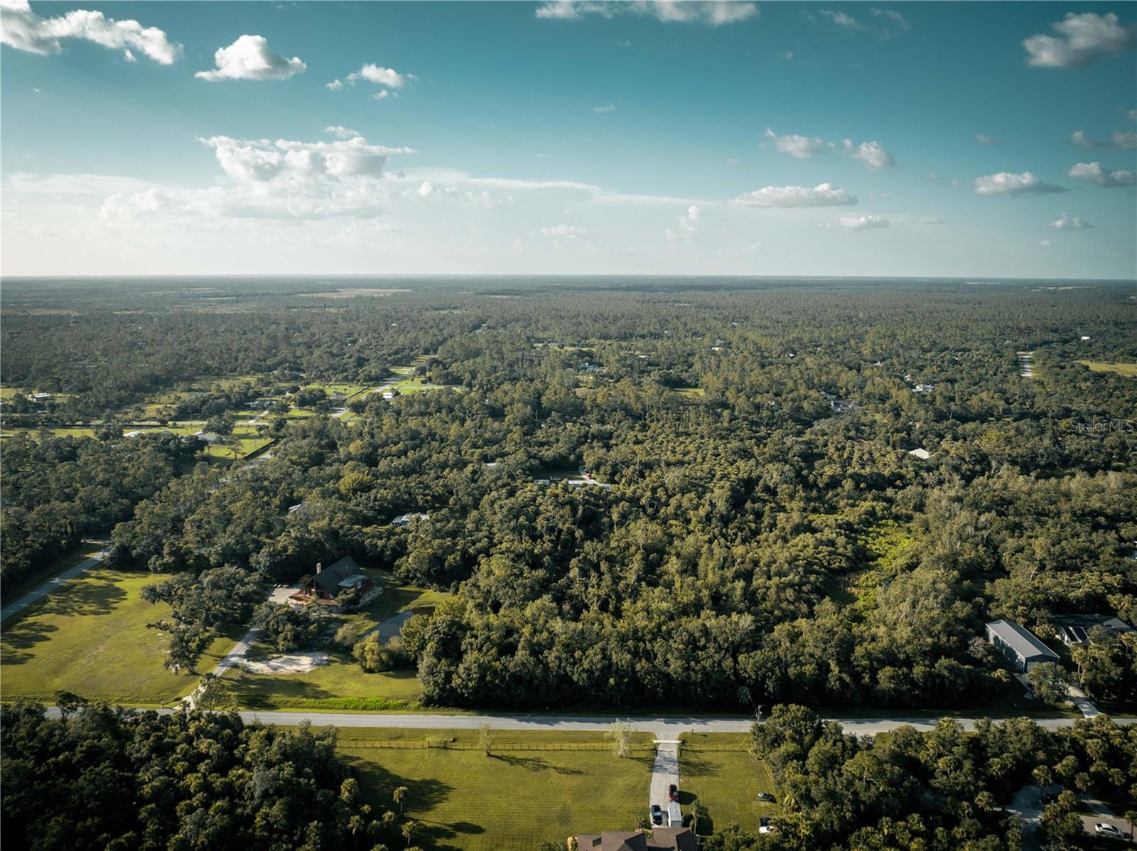 NORTH PORT CHARLOTTE ESTATES 01 - Land