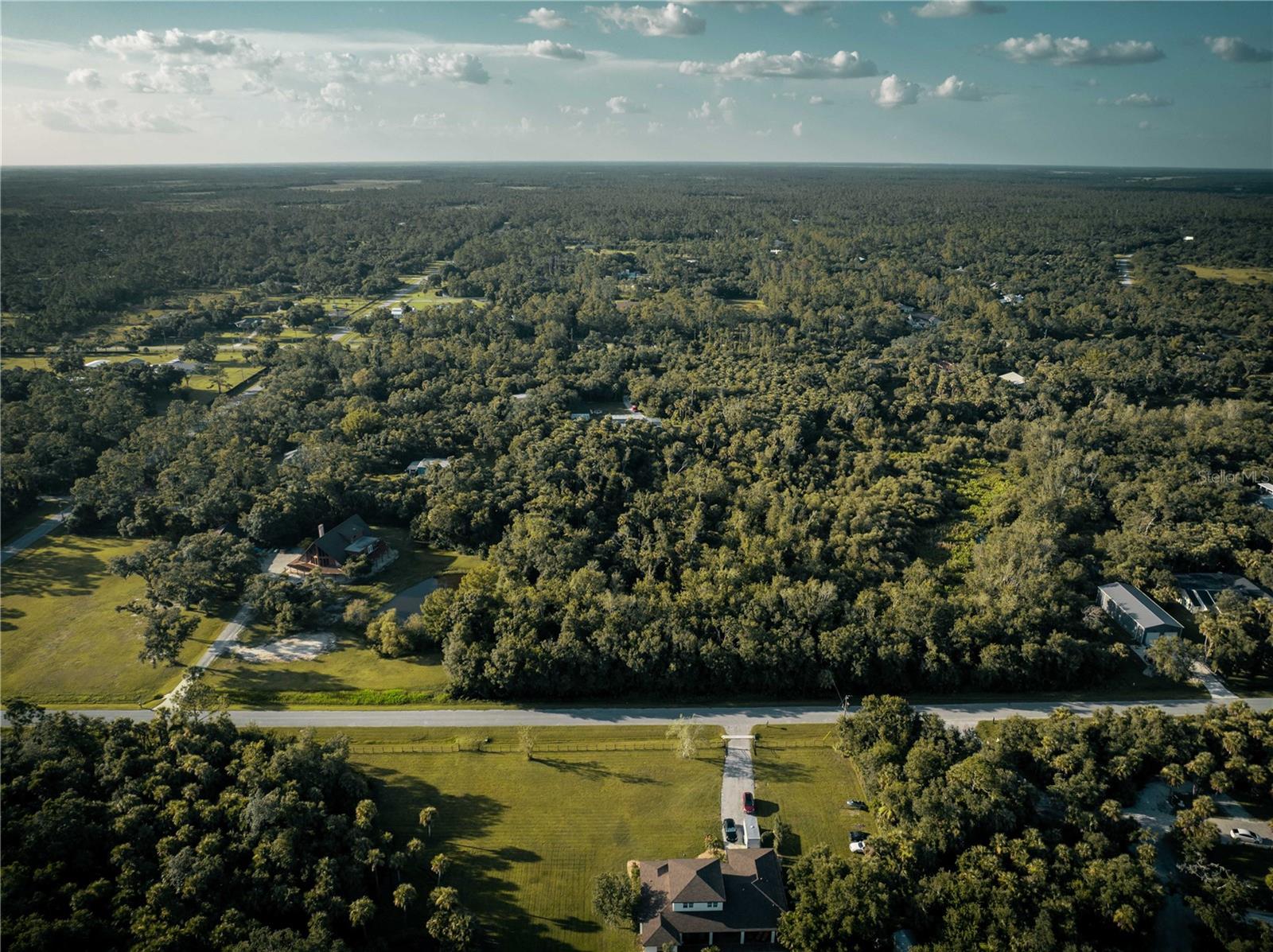 NORTH PORT CHARLOTTE ESTATES 01 - Land