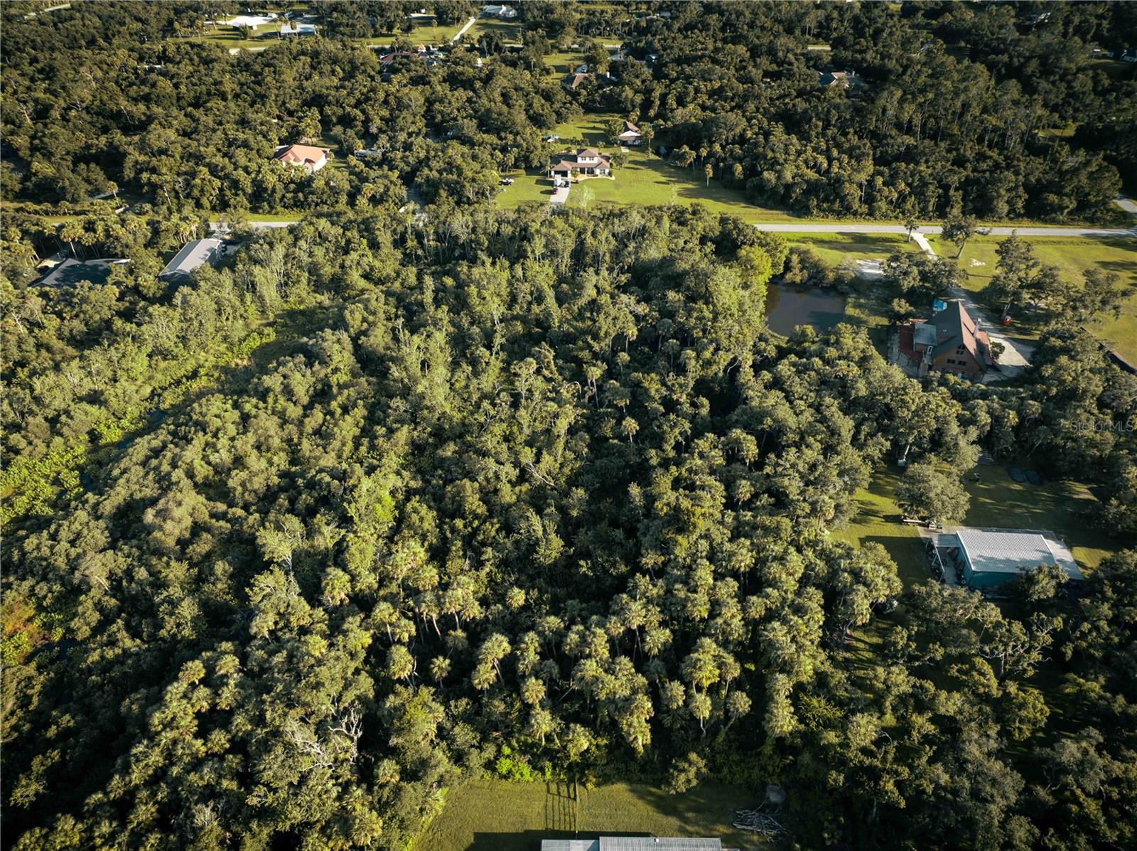 NORTH PORT CHARLOTTE ESTATES 01 - Land