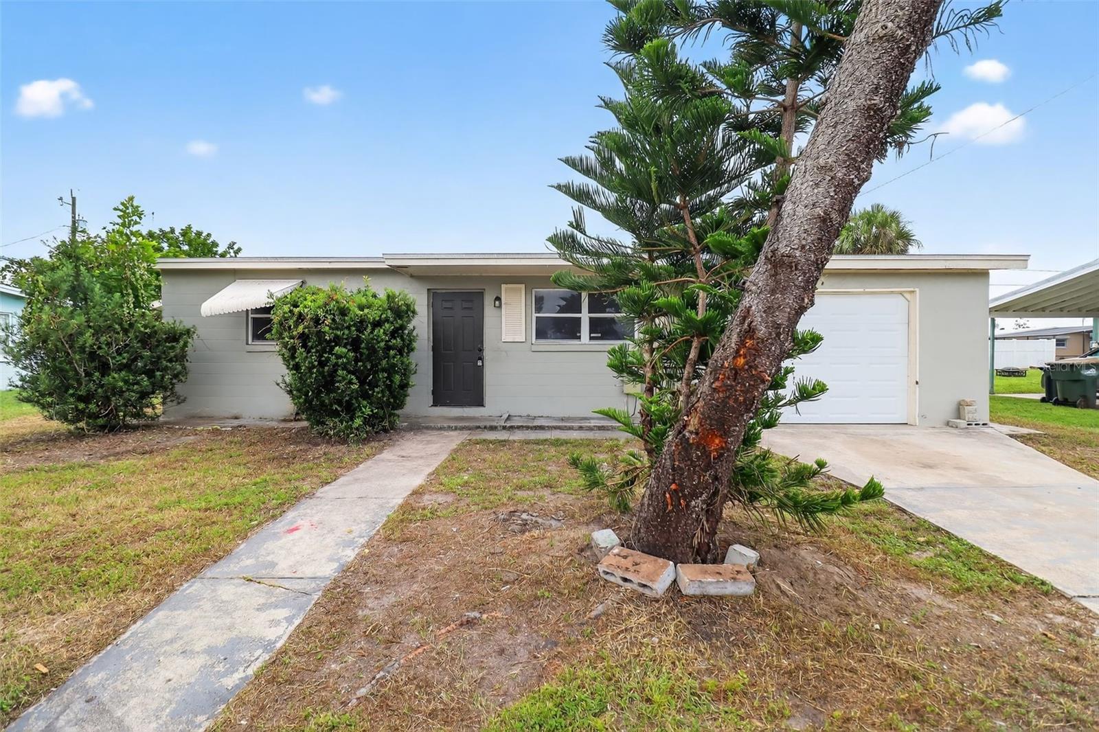 ATTENTION CASH BUYERS. SOLID CBS SINGLE FAMILY HOME WITH 2020 ROOF and central HVAC less than 10 years old. Great opportunity to get your hands on this HANDYMAN SPECIAL. Attached 1 car garage, converted bonus room (with closet)- being used as 3rd bedroom. 2 full bathrooms. Large, screened-in covered back patio. BEING SOLD AS-IS, in need of TLC and cosmetic updates/repairs. Zero/short inspection period preferred- home is easy to see. Vacant at closing.