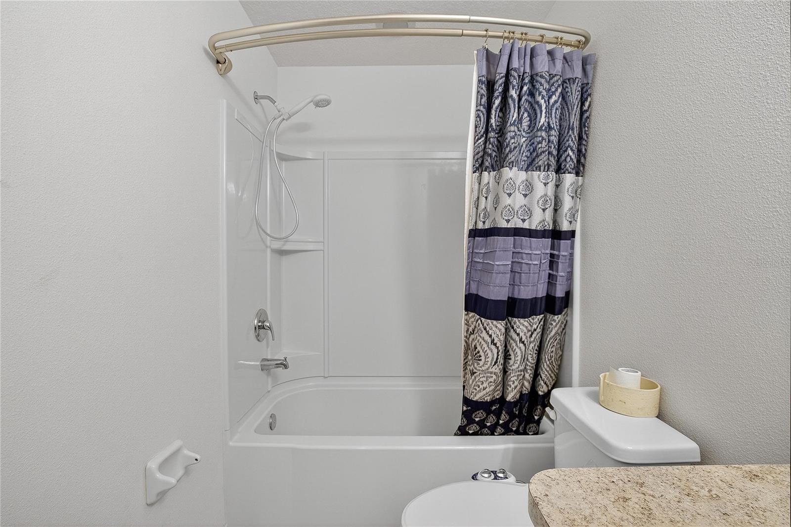 VILLAGES/BRIDGEWATERVILLAGE 02 - Residential Lease