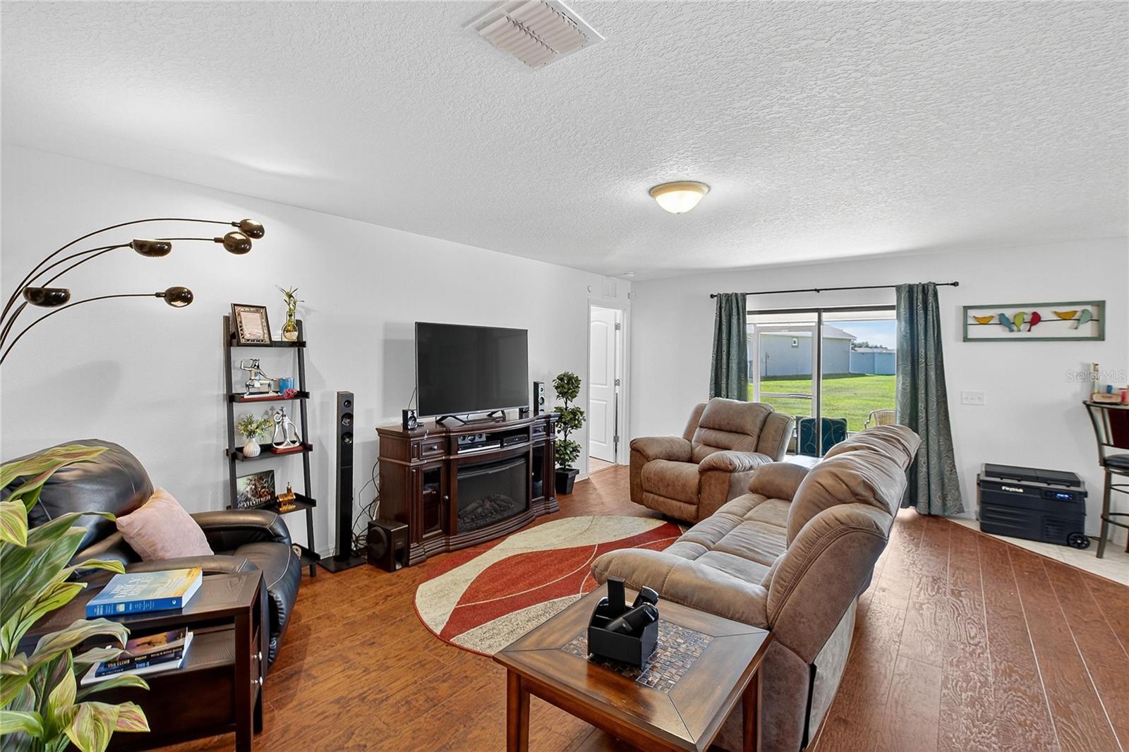 VILLAGES/BRIDGEWATERVILLAGE 02 - Residential Lease