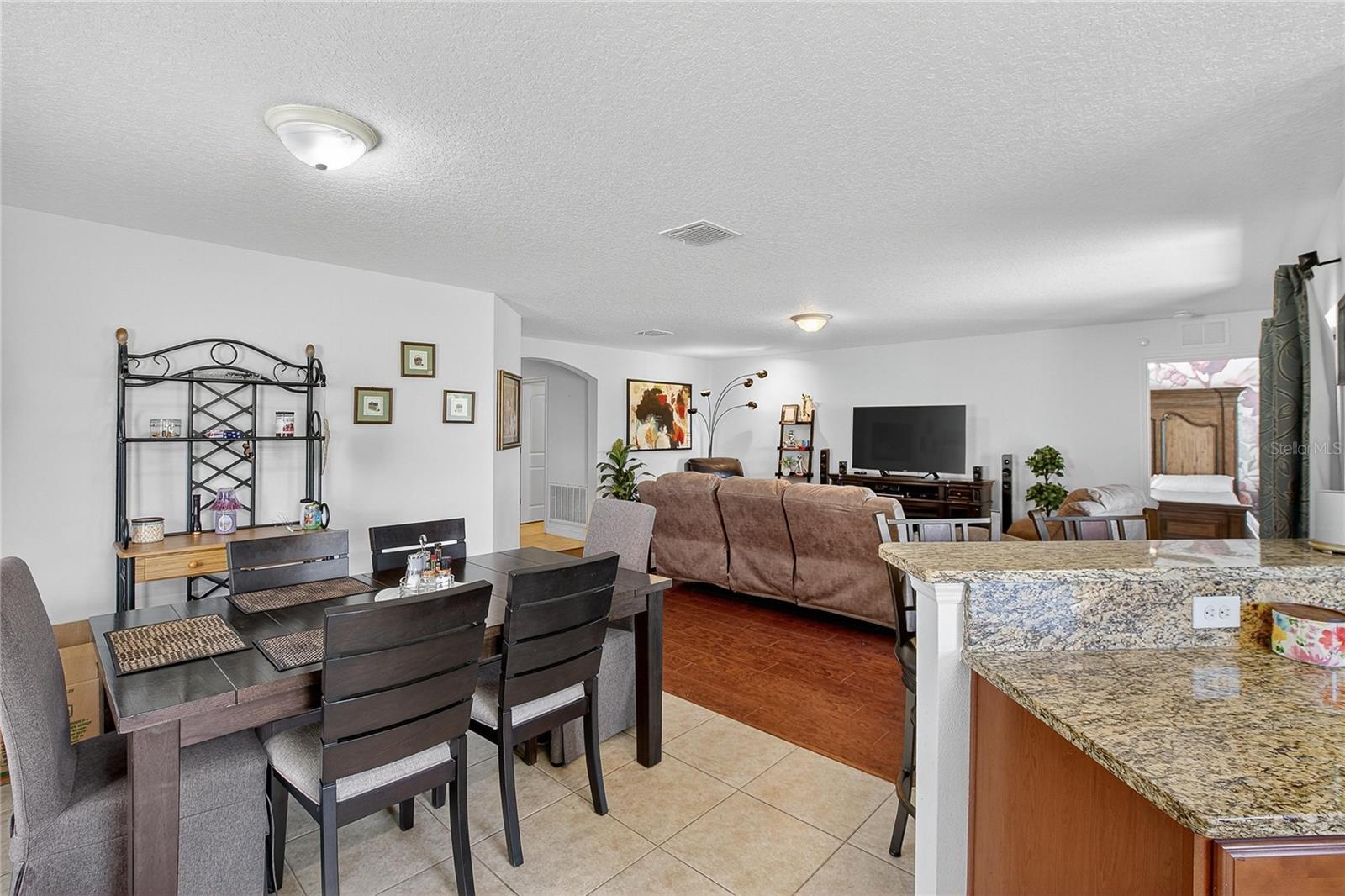 VILLAGES/BRIDGEWATERVILLAGE 02 - Residential Lease