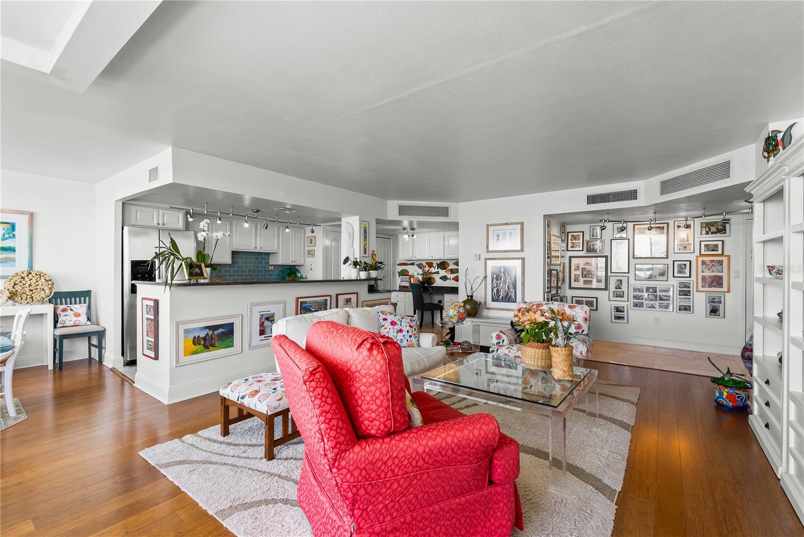 ISLAND POINT 1 CONDO - Residential Lease