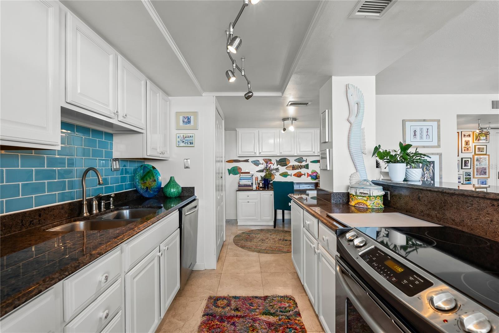 ISLAND POINT 1 CONDO - Residential Lease