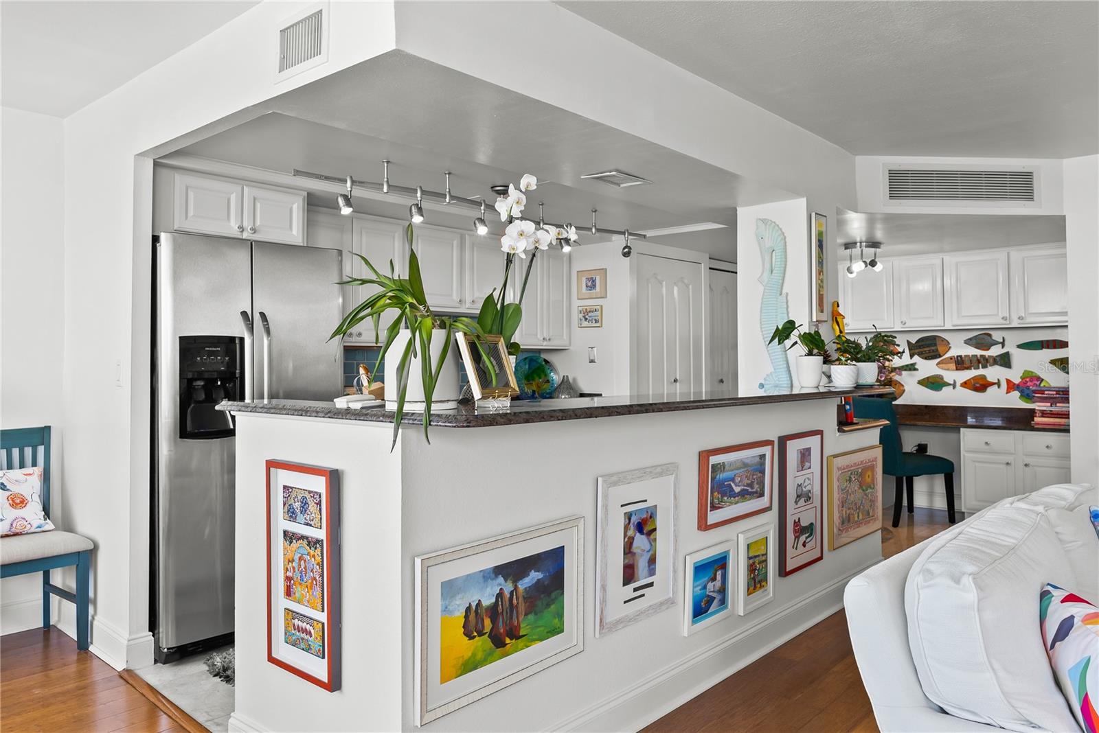 ISLAND POINT 1 CONDO - Residential Lease