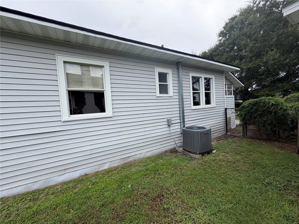 Photo of 1199 King Avenue, Lakeland, FL 33803 (MLS # B4902394)