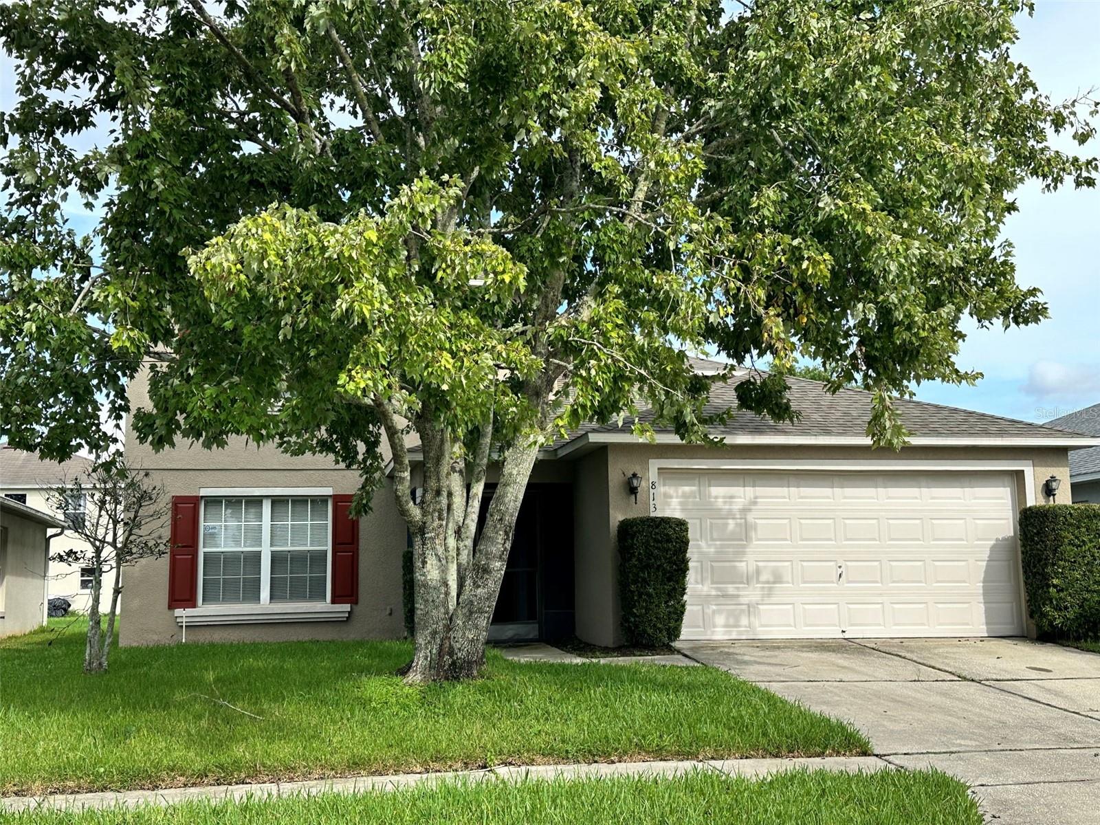 813 CLIFTON HILLS ST.